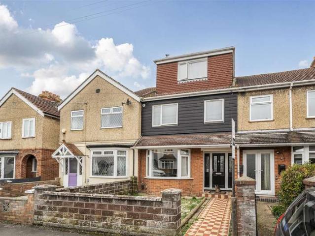 Cottage for sale in Camdentown, Gosport