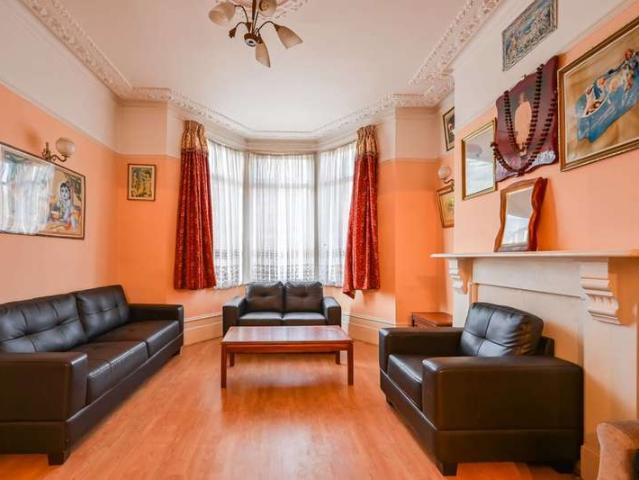Terraced House for sale in Harringay, Harringay
