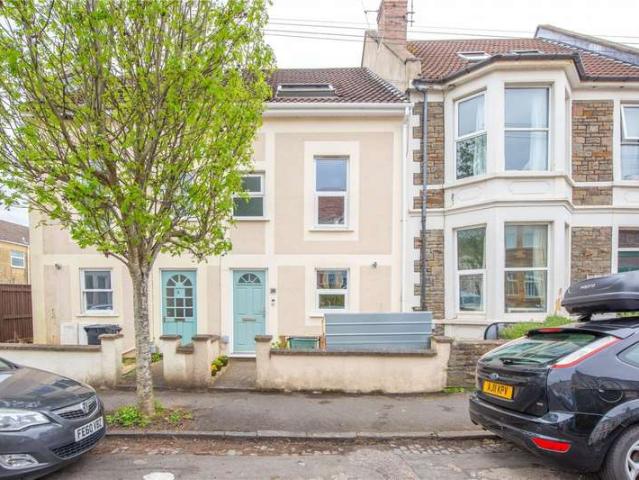 Cottage for sale in Feckenham, City Of Bristol
