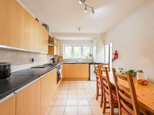 Terraced House for sale in Tottenham