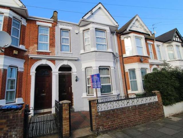 Cottage for sale in Brondesbury, Greater London