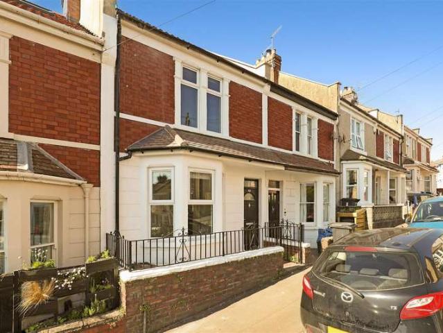 Cottage for sale in Feckenham, City Of Bristol