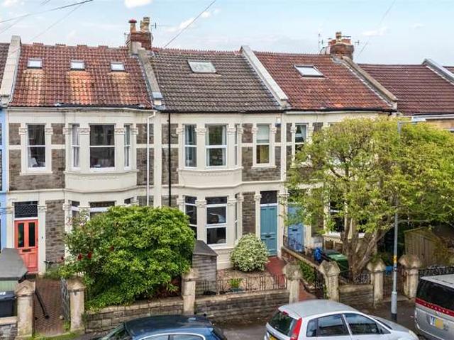 Cottage for sale in Feckenham, City Of Bristol