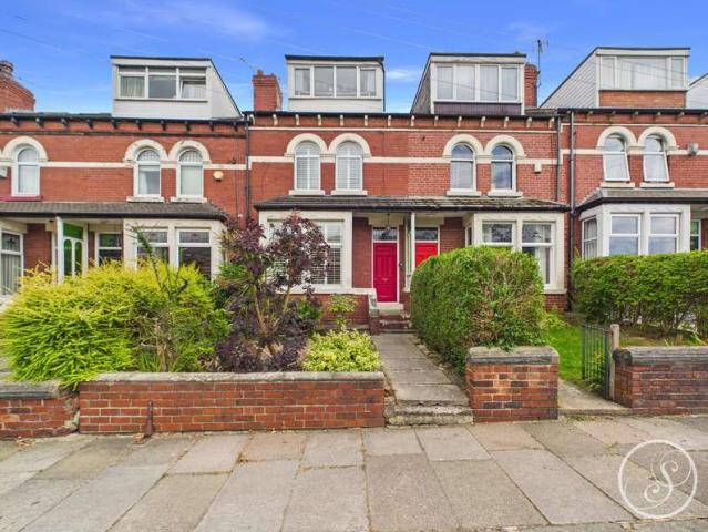 Cottage for sale in Whitkirk, Colton