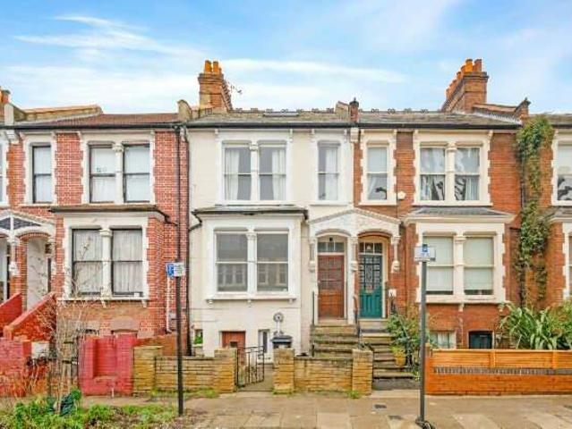 Cottage for sale in Archway, Greater London