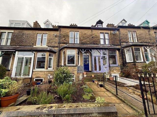 Cottage for sale in Frizinghall, West Yorkshire