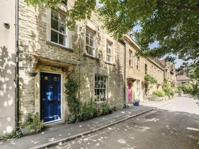 Cottage for sale in Frome