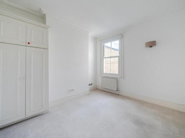 Cottage for rent in Cat Hill
