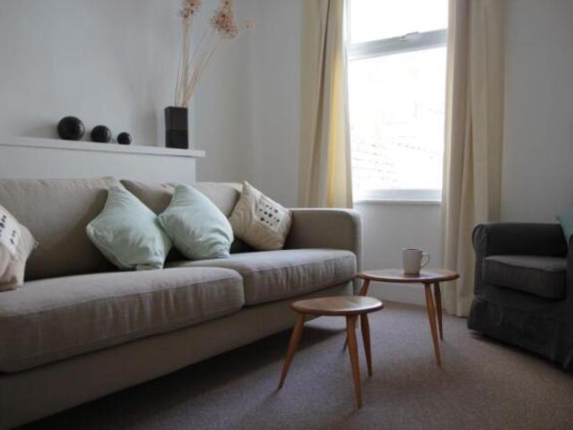 Cottage for rent in Feckenham, City Of Bristol