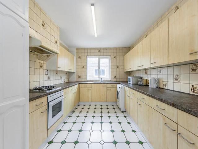 Cottage for rent in Cat Hill