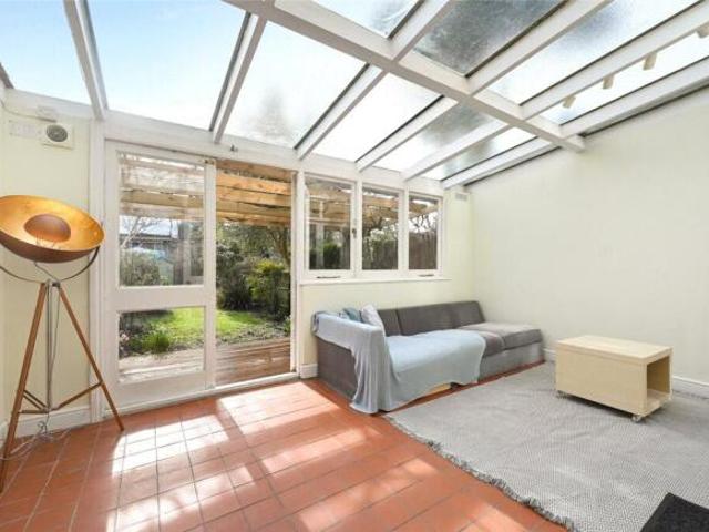 Cottage for rent in Cat Hill