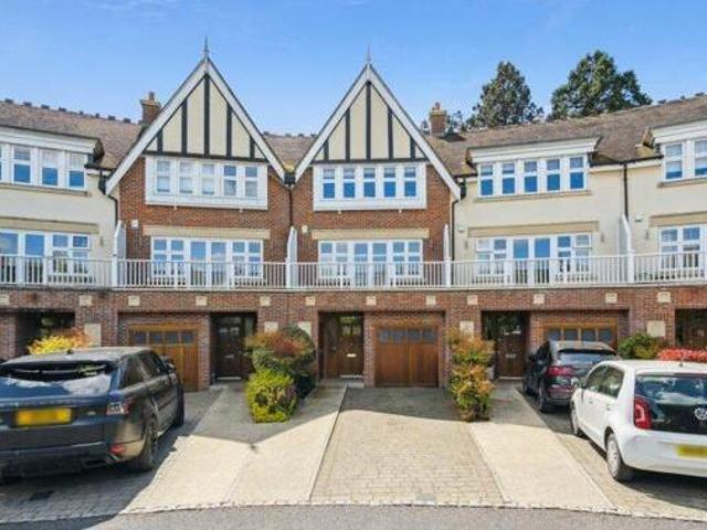 House for sale in Beaconsfield, Penn Bottom