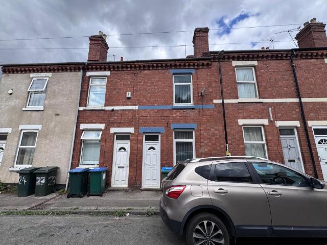 Terraced House for rent in Coventry