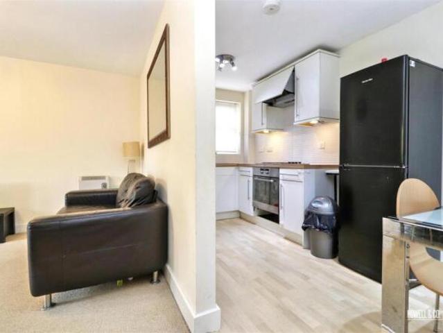Cottage for rent in Whitecross, Warrington