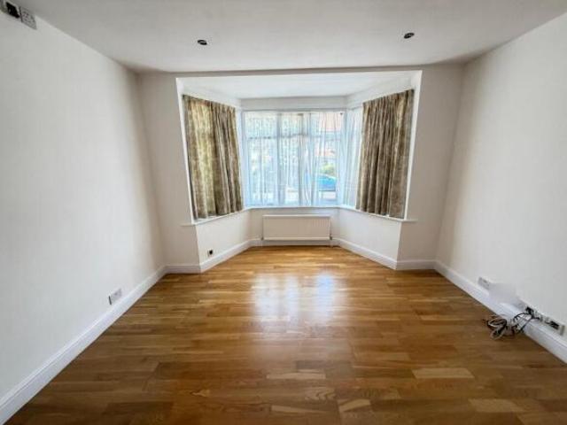 Cottage for rent in Cat Hill