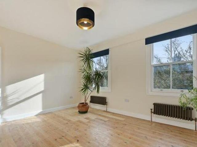 House for rent in Lyons, Greater London