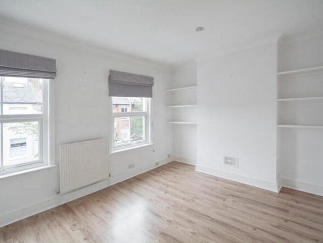 Cottage for rent in Cat Hill
