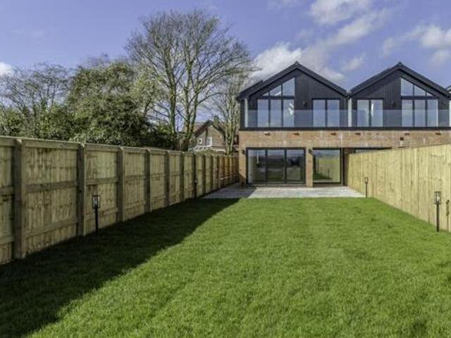House for rent in Lyons, Greater London