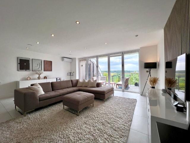 Terraced House for rent in Biggin Hill