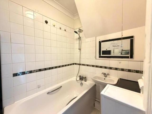 Cottage for rent in Hampton Green, Cambridgeshire