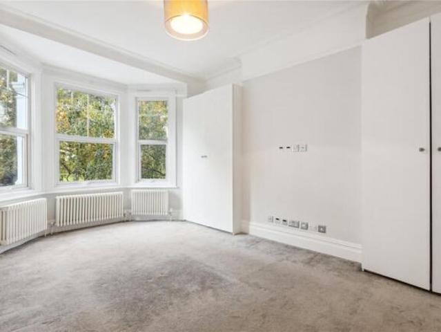 Cottage for rent in Cat Hill