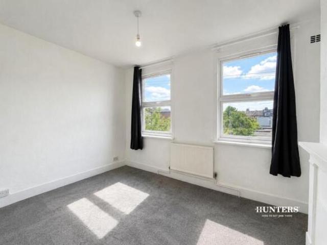 Cottage for rent in Cat Hill