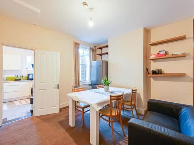 Cottage for rent in Tottenham, Greater London