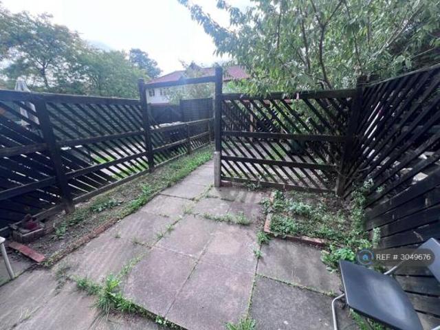 Cottage for rent in Cat Hill