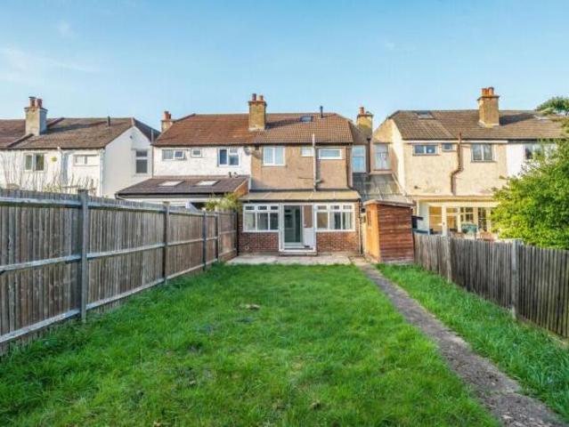 Cottage for rent in London Borough of Bromley, Greater London
