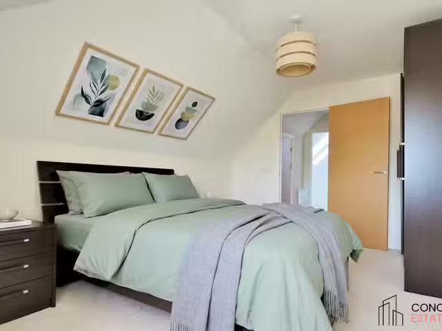 House for rent in Worcester Park, Greater London