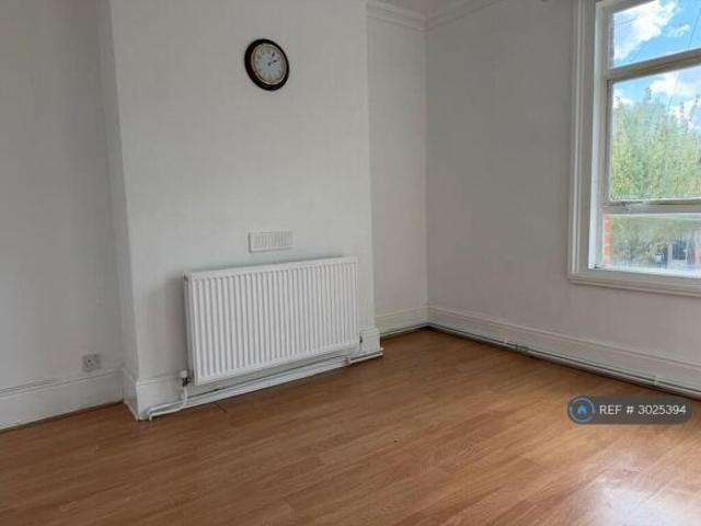 Cottage for rent in Cat Hill