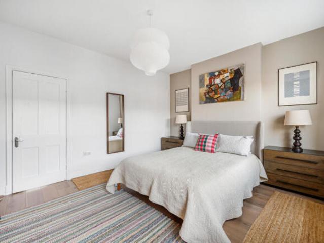 Cottage for rent in Chiswick, Greater London