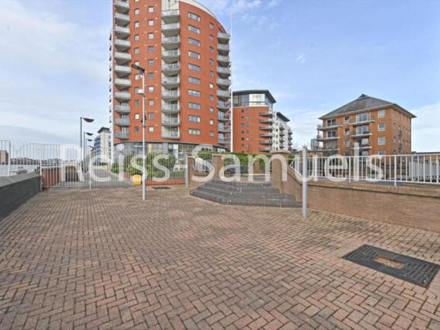 Cottage for rent in Isle Of Dogs, Greater London