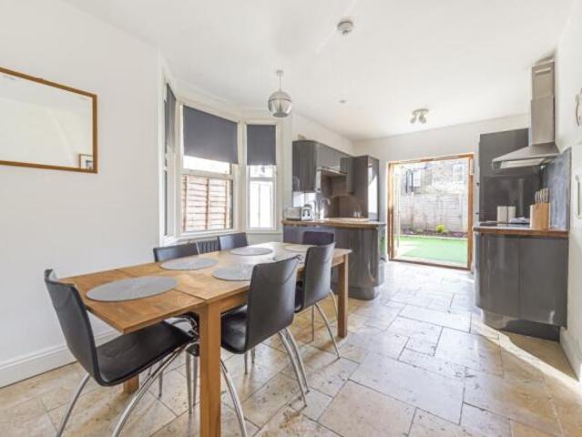 Cottage for rent in Cat Hill
