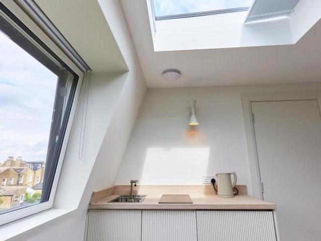 Cottage for rent in Cat Hill