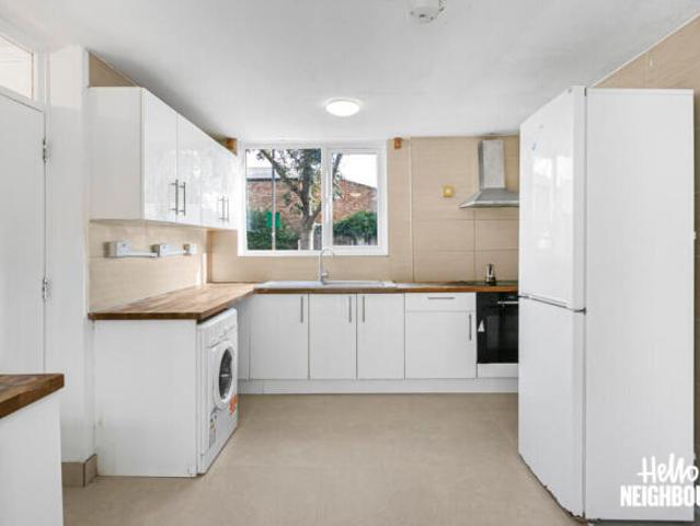 Cottage for rent in Cat Hill