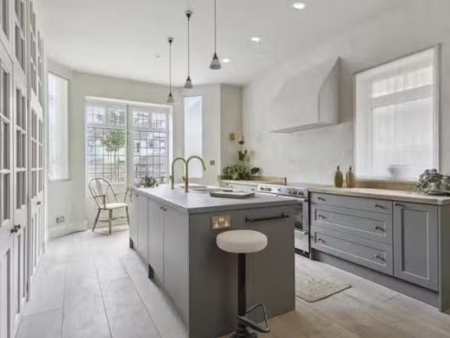 House for rent in Fishersgate, West Sussex