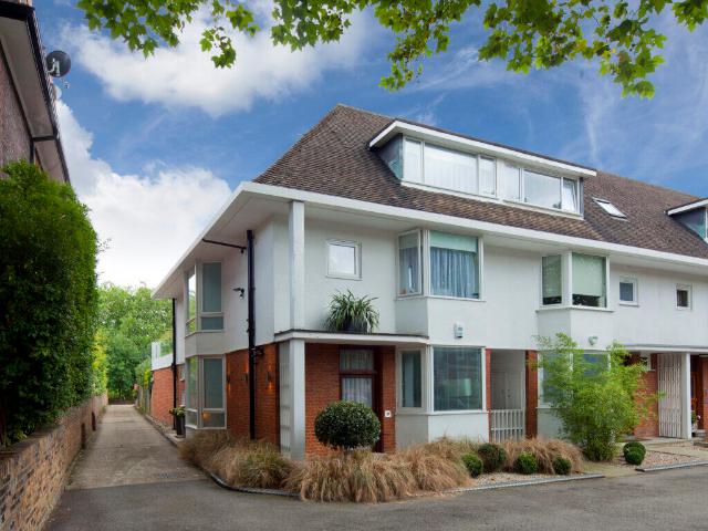 Terraced House for rent in Primrose Hill