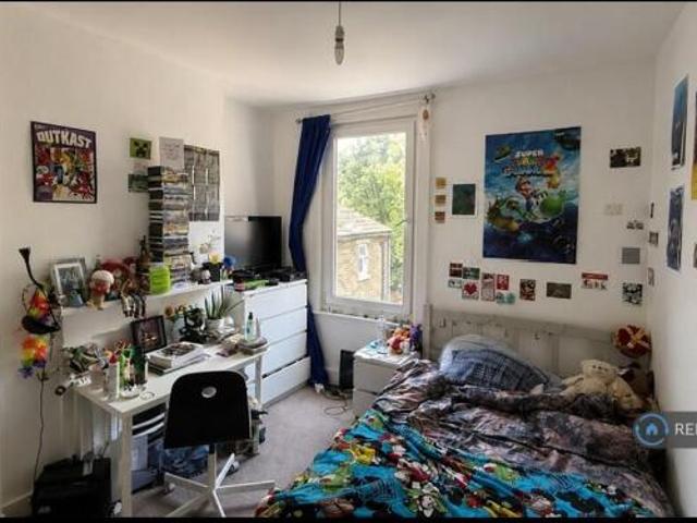 Cottage for rent in Cat Hill