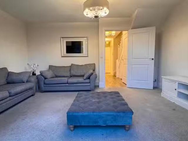 House for rent in Monks Orchard, Kent