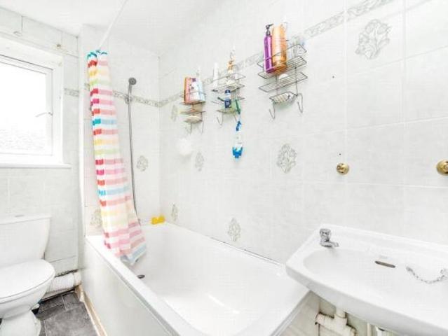 Cottage for rent in Cat Hill