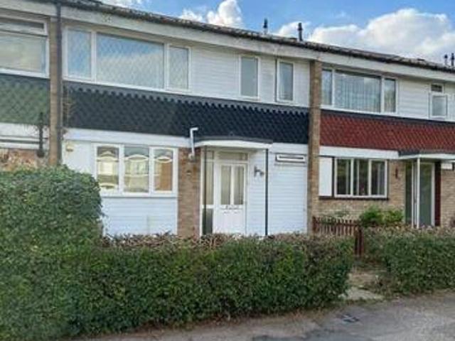 House for rent in Grovehill, Pouchen End
