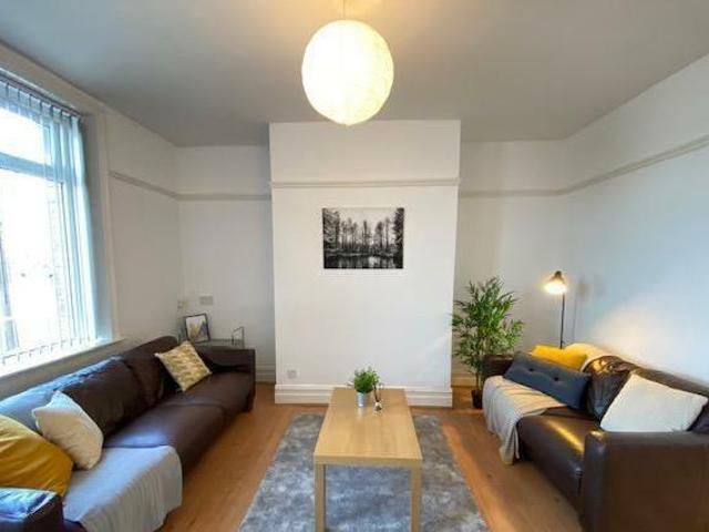 House for rent in Huddersfield, West Yorkshire