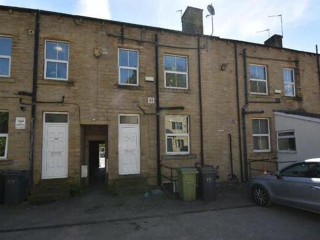 House for rent in Huddersfield, West Yorkshire