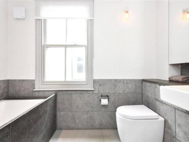 Cottage for rent in Cat Hill