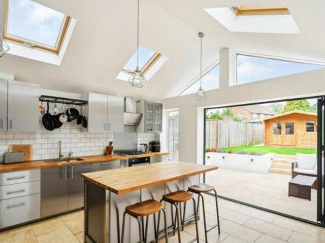 House for sale in Isleworth, Greater London