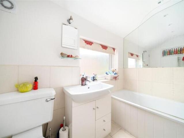Cottage for rent in Cat Hill