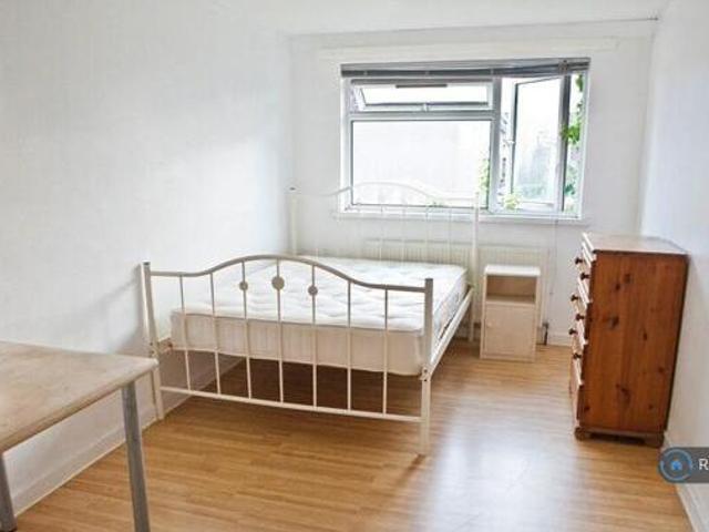 House for rent in Kingston Upon Thames, Greater London