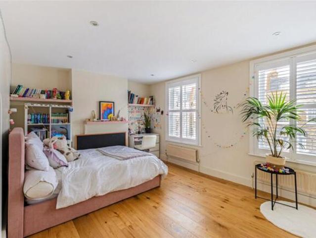 Cottage for rent in Cat Hill