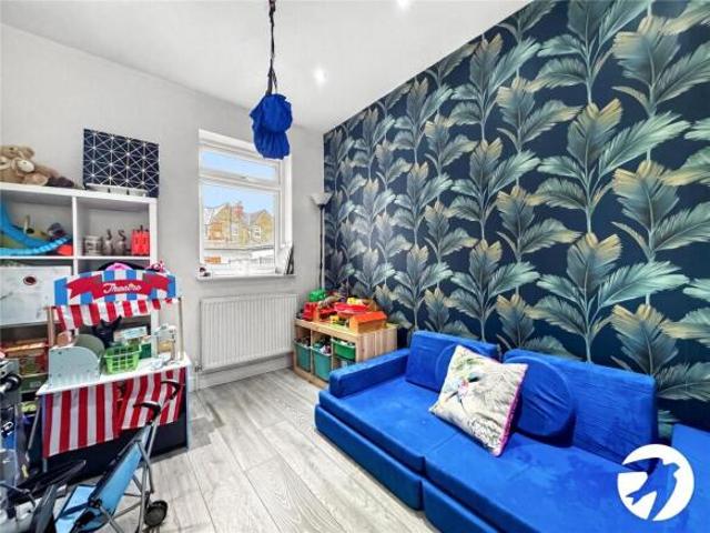 Cottage for rent in Cat Hill